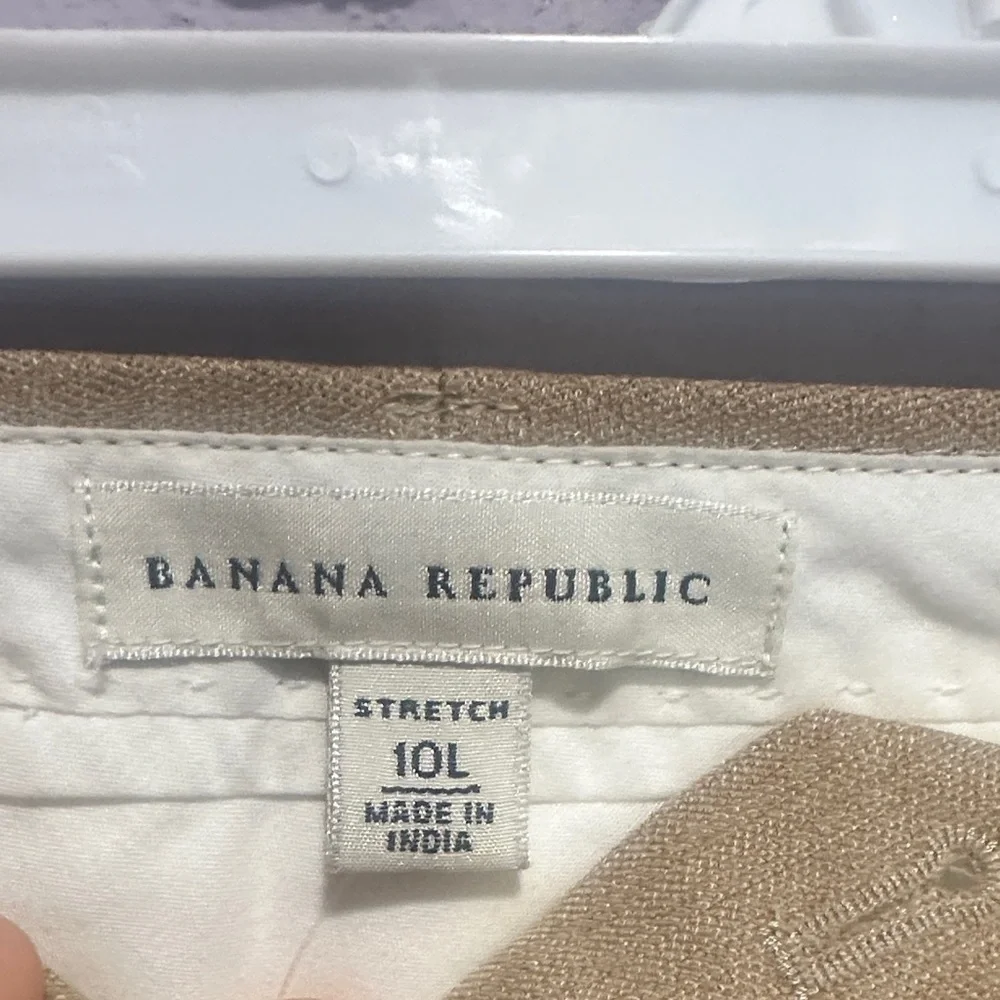 Banana Republic classic khaki
